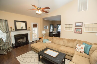 2775 Summertrees Blvd-2