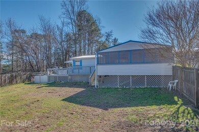 130 Holland Ln, Hendersonville, NC 28792 - photo 4