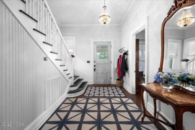 High ceilings throughout