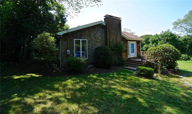 70 Reservoir Cir, Jamestown, RI 02835 - photo 2