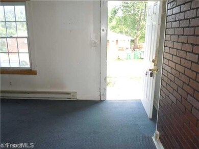 605 E Kearns Ave, High Point, NC 27260 - photo 5