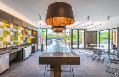 77 New St unit 212, Cambridge, MA 02138 - photo 6