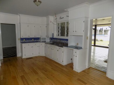 155 Eighth St, Helena, GA 31037 - photo 5