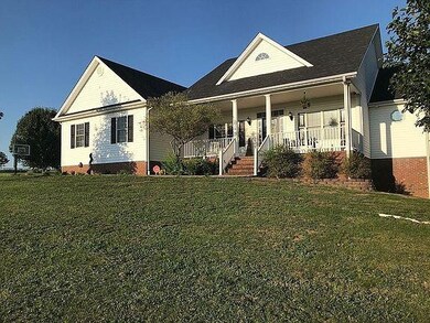 918 Milward Dr, Harrodsburg, KY 40330 - photo 2