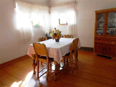 Dining Room. Another view of the light/bright Dini