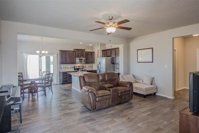 829 Valencia, Alamogordo, NM 88310 - photo 4