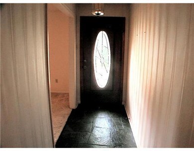 Foyer.