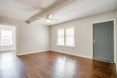 3140 Rogers Ave unit 3142, Fort Worth, TX 76109 - photo 2