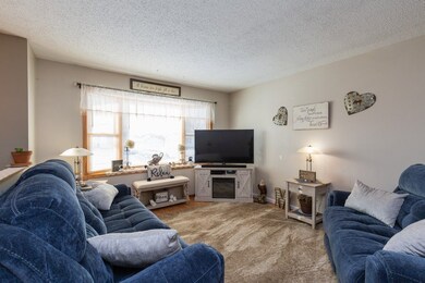 3922 Del Matro Rd, Waterloo, IA 50701 - photo 3