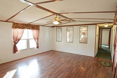 107 Stihl Ave, Circleville, OH 43113 - photo 3