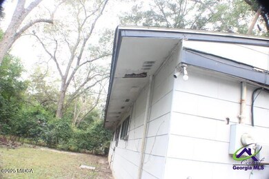 2452 Thrasher Ave, Macon, GA 31206 - photo 6