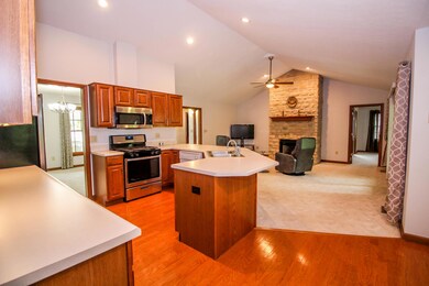 430 Palm Dr, Marysville, OH 43040 - photo 6