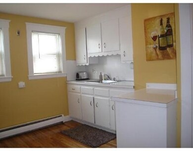 34 Oakland St, Watertown, MA 02472 - photo 2