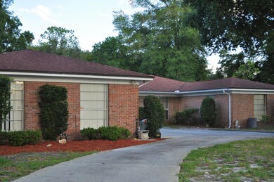 4439 Travelers Rd, Jacksonville, FL 32210 - photo 5