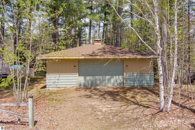 2302 Woodland Dr, West Branch, MI 48661 - photo 3