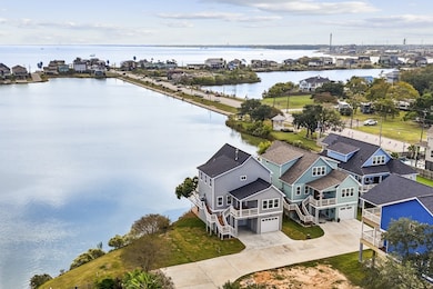 1218 1st St, Seabrook, TX 77586 - photo 2