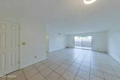 782 S Pantano Rd Tucson AZ-print-006-006