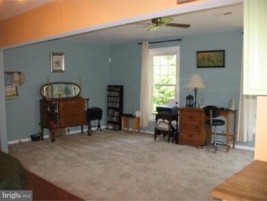 11 Phelps Ln, Newark, DE 19711 - photo 4