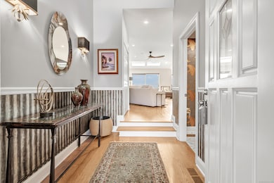 32 Harbour View Place, Stratford, CT 06615 - photo 4