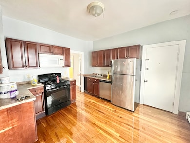 113 Ferry St unit 1, Everett, MA 02149 - photo 4