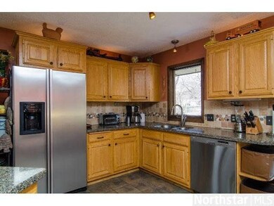 15050 Willowood Dr, Minnetonka, MN 55345 - photo 6