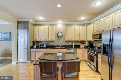 47847 Scotsborough Square, Sterling, VA 20165 - photo 5