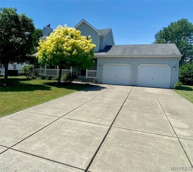 7282 Balla Dr, North Tonawanda, NY 14120 - photo 3