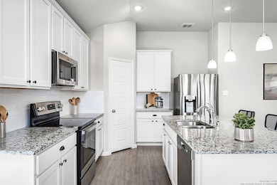 1117 Amber Lake, Seguin, TX 78155 - photo 7