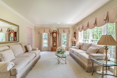 007_LIVING ROOM