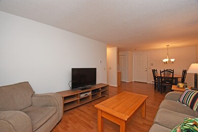 98 Heritage Dr, Whitinsville, MA 01588 - photo 3