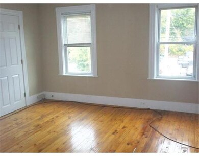 516 Union St unit B, Rockland, MA 02370 - photo 2