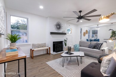 1111 Wycoff Ave, Jacksonville, FL 32205 - photo 3