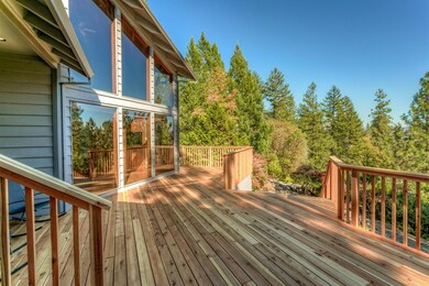 4379 Tami Ln, Central Point, OR 97502 - photo 3