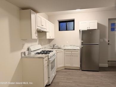 45 Ridgecrest Ave unit 2, Staten Island, NY 10312 - photo 3