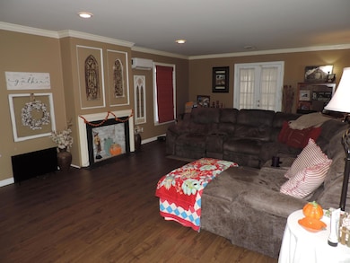 527 S Main St, Dumas, AR 71639 - photo 2