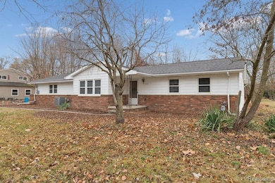 15635 Martinsville Rd, Belleville, MI 48111 - photo 3