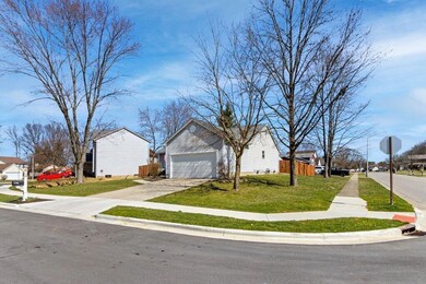 992 Windbourne St, Columbus, OH 43230 - photo 3