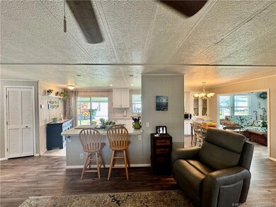 7268 SE Swan Ave, Hobe Sound, FL 33455 - photo 4