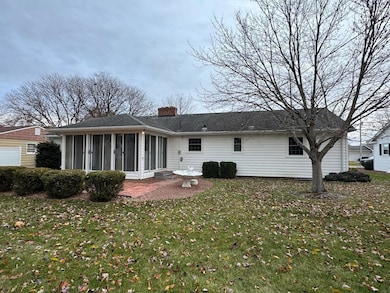 62 S Harmony Dr, Janesville, WI 53545 - photo 3