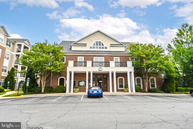 12957 Centre Park Cir unit 304, Herndon, VA 20171 - photo 3