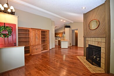 Living Room (10)