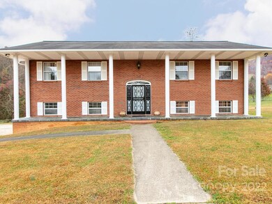 110 Moody Rd, Asheville, NC 28806 - photo 2