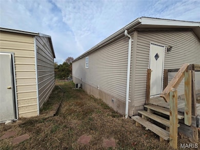 View of side of home