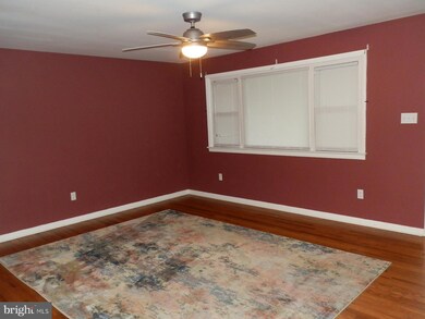 60 Maryland Ave, Pennsville, NJ 08070 - photo 6