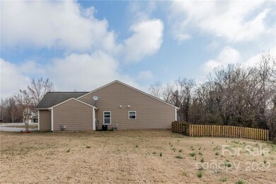 1468 Winter Dr, Statesville, NC 28677 - photo 6