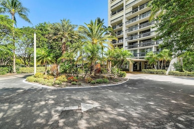 Lincoln Tower unit 9030, West Palm Beach, FL 33401 - photo 4