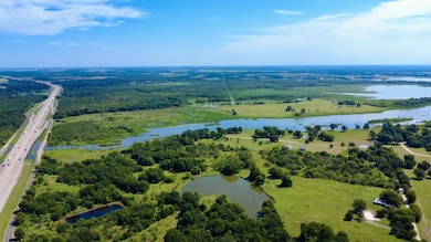 800 Interstate 45 unit E, Richland, TX 76681 - photo 6