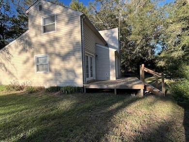 Side View & Deck