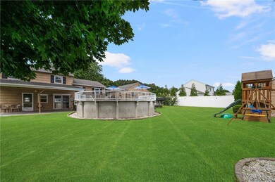 2 Englewood Rd, Coventry, RI 02816 - photo 4