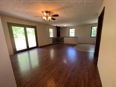 23 Kacey Place, Alum Creek, WV 25003 - photo 3